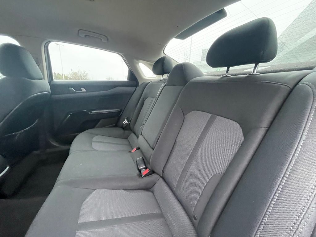 2021 Kia K5 LXS - PUSH BUTTON START / BLIND SPOT AVOIDANCE