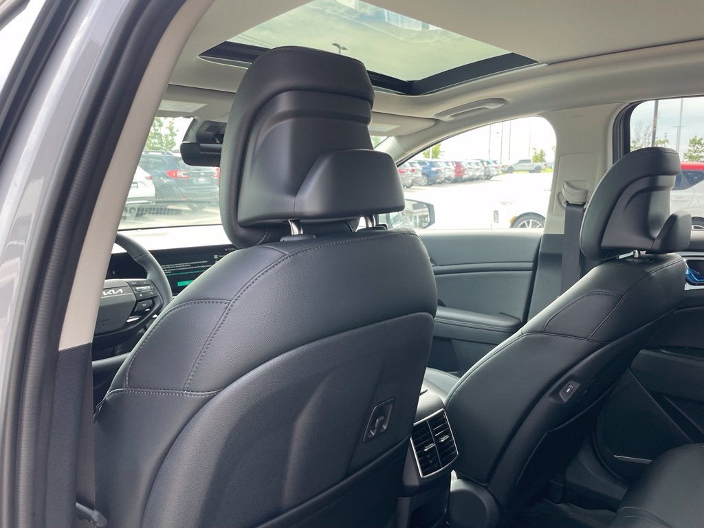 2027 Kia Sportage EX