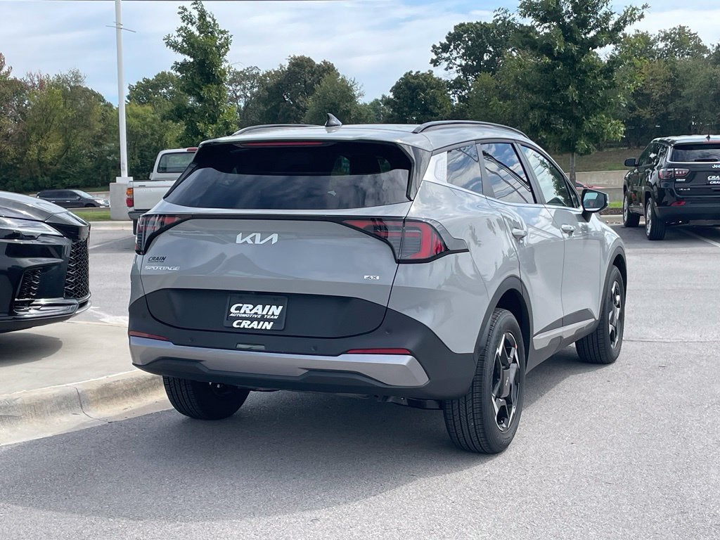 2027 Kia Sportage EX