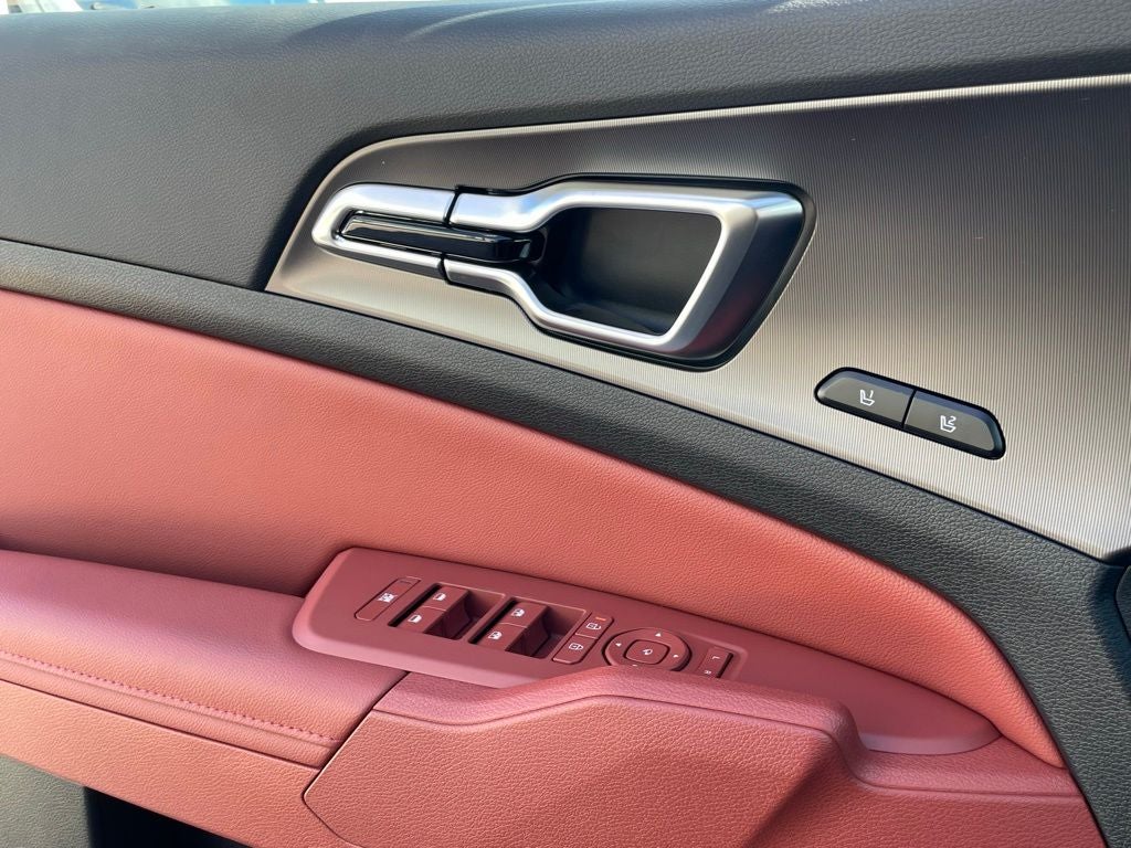 2026 Kia Sportage SX-Prestige - CARMINE RED INTERIOR COLOR PKG