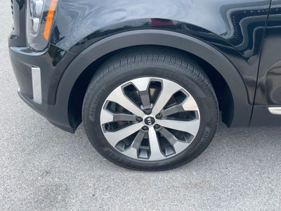 2021 Kia Telluride EX - CAPTAINS CHAIRS / TOWING PACKAGE