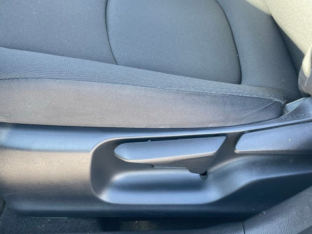 2022 Toyota Corolla LE - APPLE CARPLAY / PRE-COLLISION SYSTEM