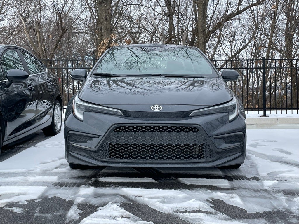 Used 2024 Toyota Corolla SE with VIN 5YFS4MCE5RP186245 for sale in Northfield, Minnesota