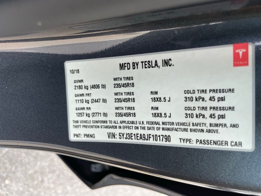 2018 Tesla Model 3 Long Range - NEW TIRES / PARKING ASSIST