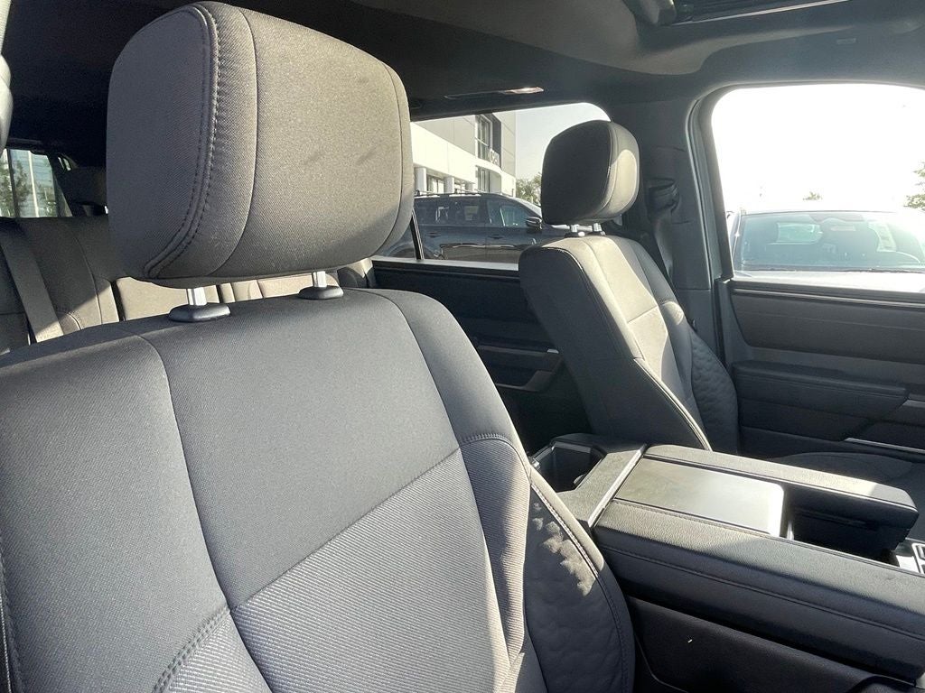 2025 Toyota Sequoia SR5 - 9520 LB TOWING CAPACITY / WIRELESS CARPLAY