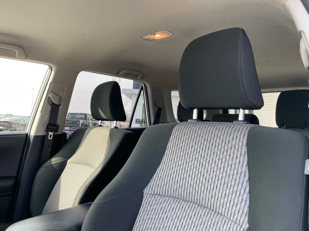 2024 Toyota 4Runner SR5 - 8 INCH TOUCHSCREEN / ANDROID AUTO