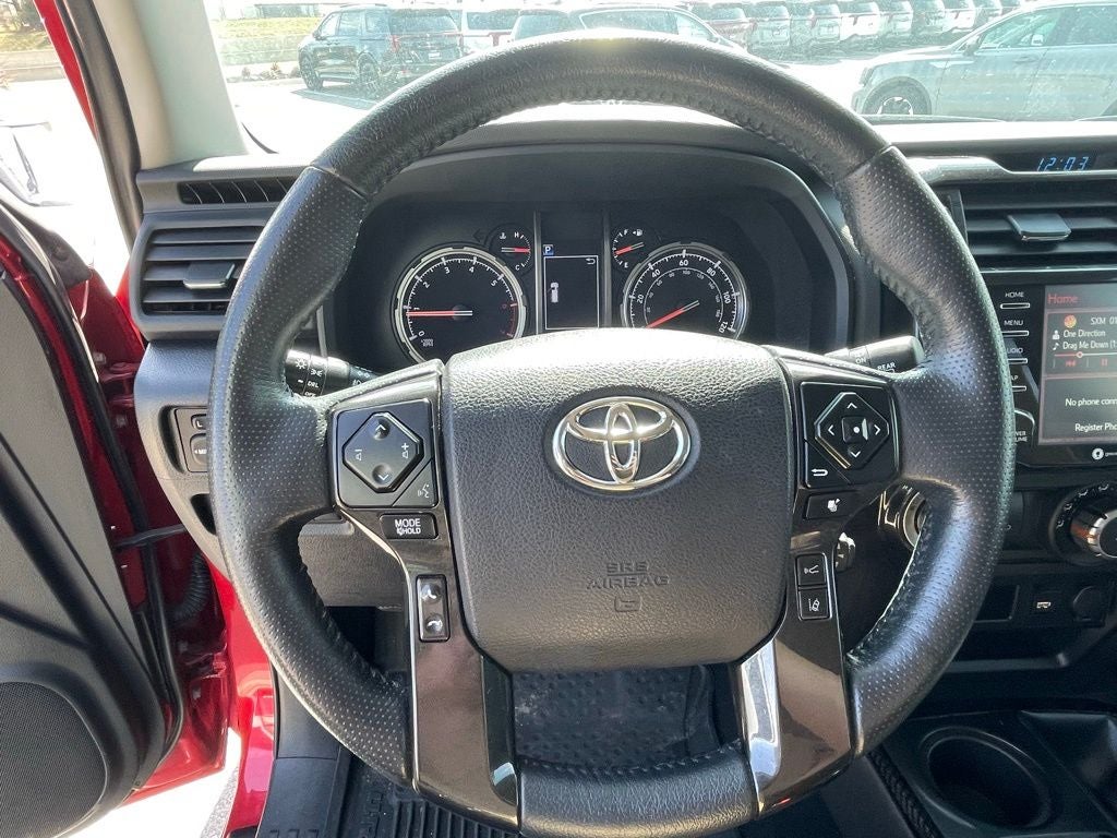2023 Toyota 4Runner TRD Off-Road Premium - SUNROOF / NAVIGATION