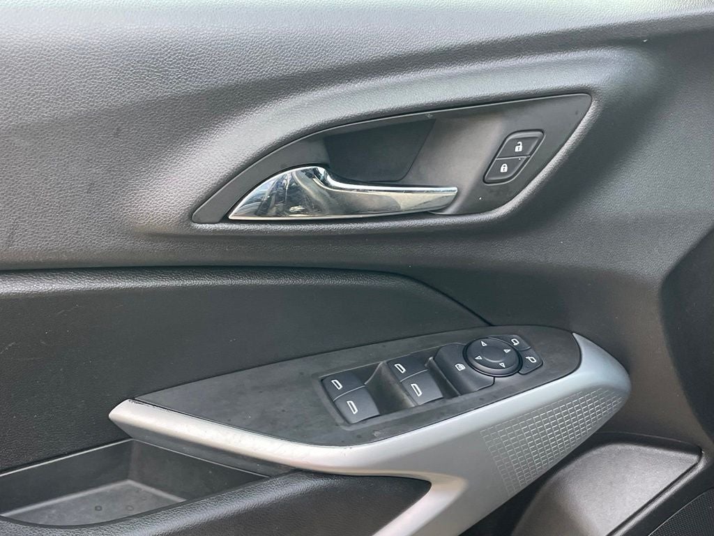 2025 Chevrolet Trax 1RS - REAR PARK ASSIST / LANE KEEP ASSIST