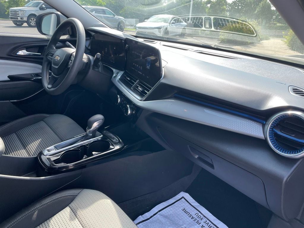 2025 Chevrolet Trax LT - REMOTE START / APPLE CARPLAY