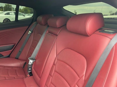 2022 Kia Stinger GT2 - RED INTERIOR PKG / ALL WHEEL DRIVE