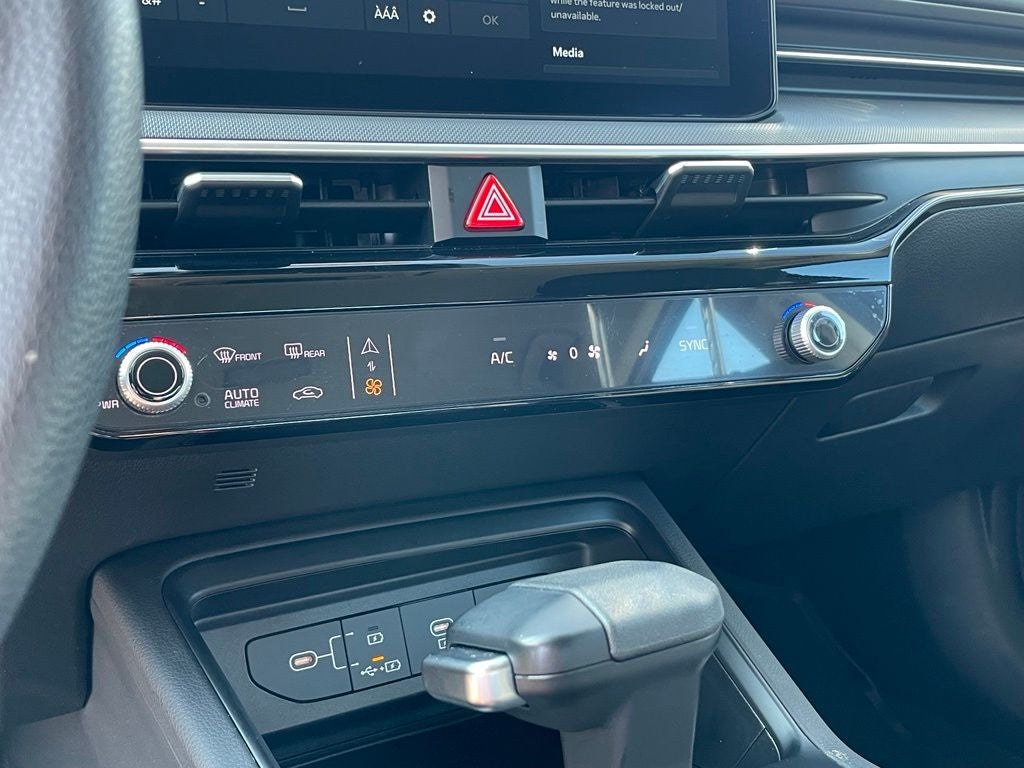 2026 Kia K5 LXS