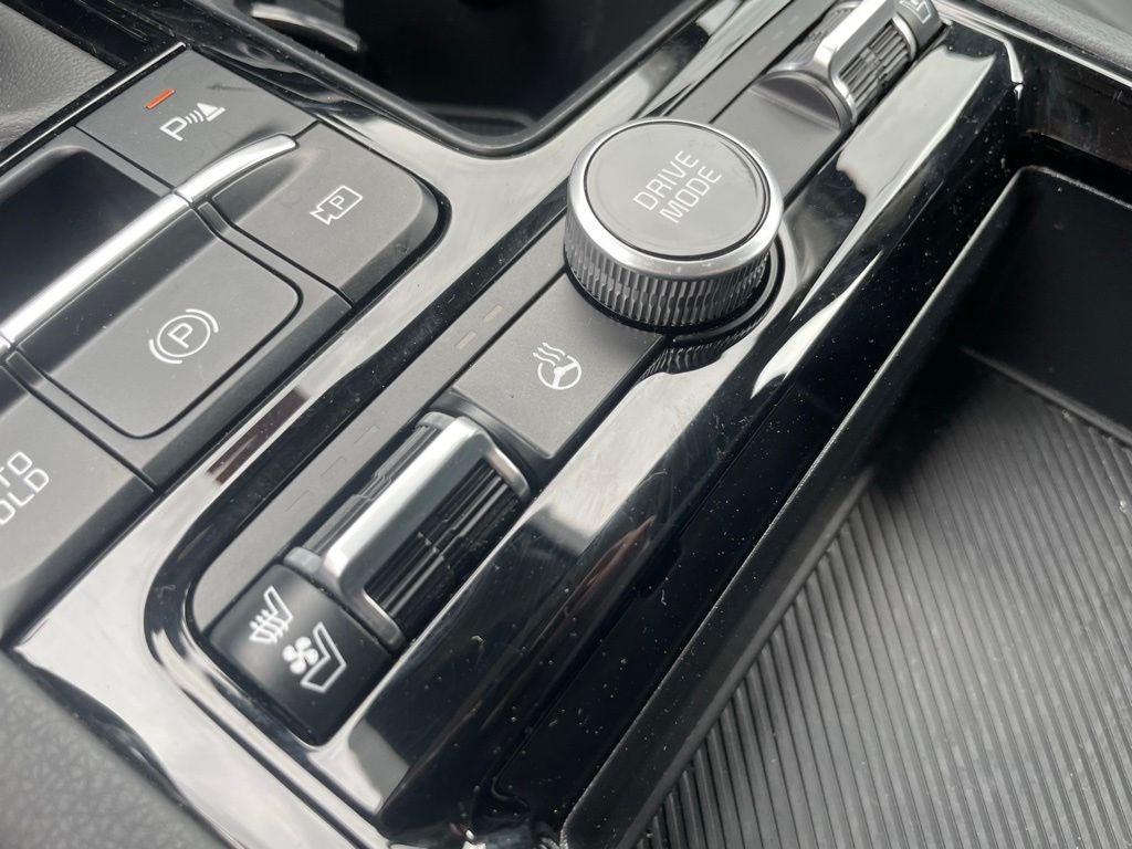2025 Kia K5 EX