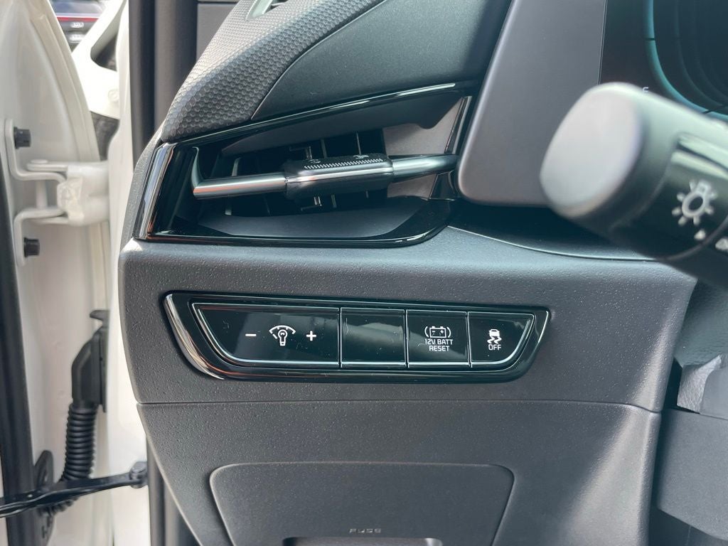 2026 Kia Niro LX