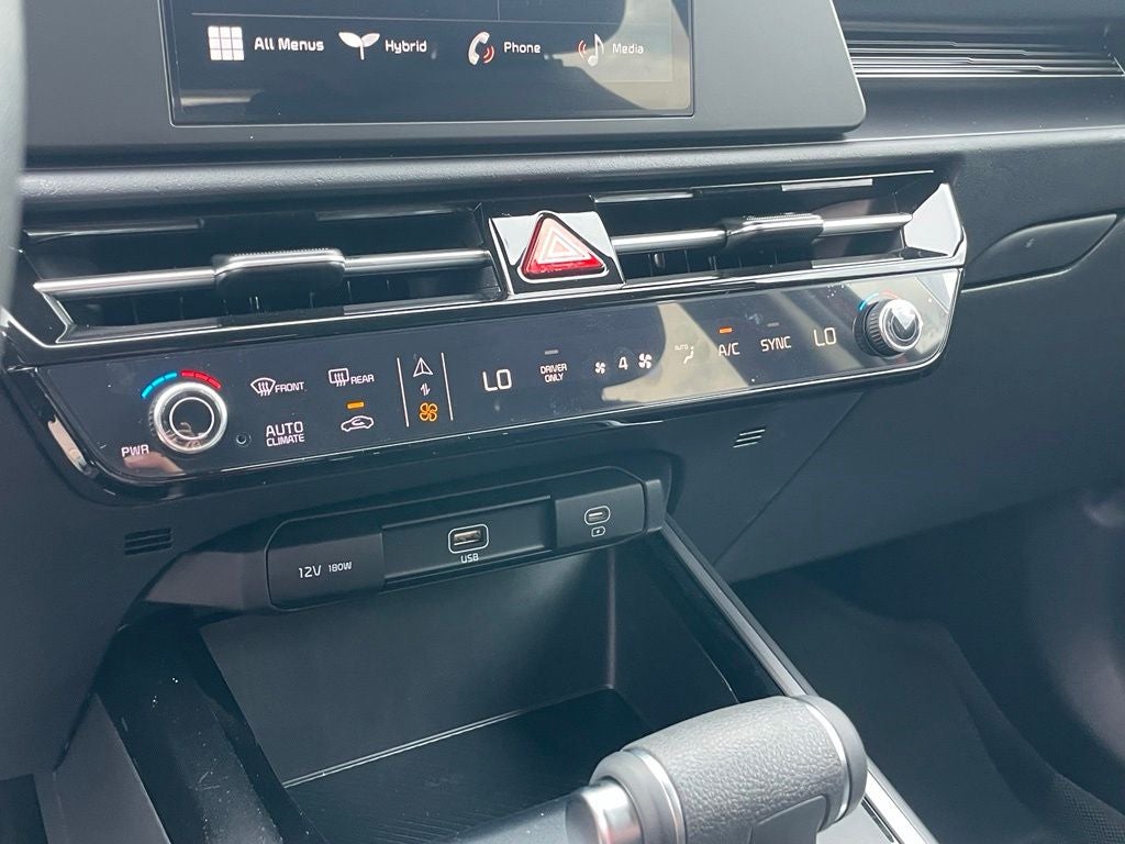 2026 Kia Niro LX