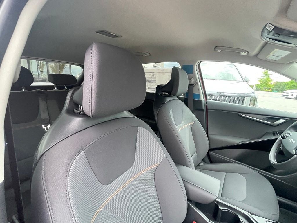 2026 Kia Niro LX