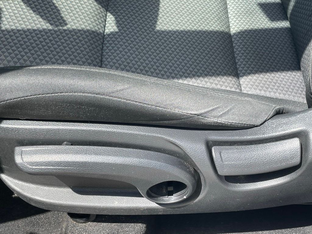 2020 Kia Soul LX - MANUAL TRANSMISSION