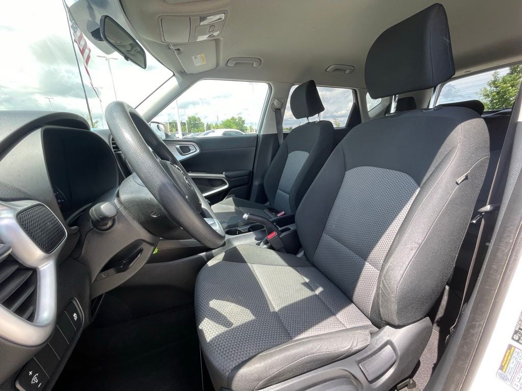 2020 Kia Soul LX - MANUAL TRANSMISSION