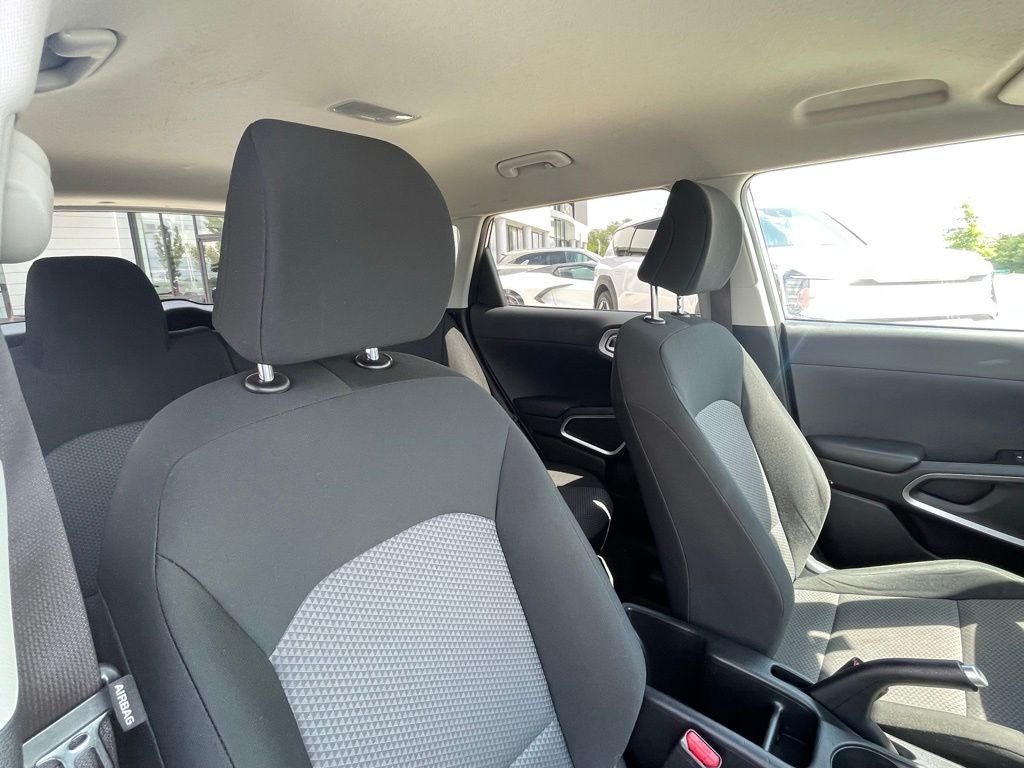 2020 Kia Soul LX - MANUAL TRANSMISSION