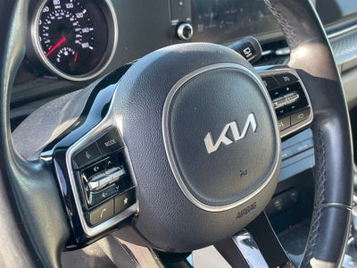 2022 Kia Carnival LXS - REMOVABLE 2ND ROW / POWER SLIDING DOORS