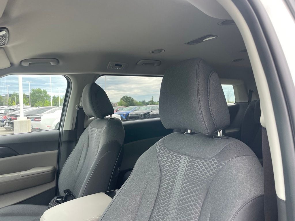 2026 Kia Carnival LX