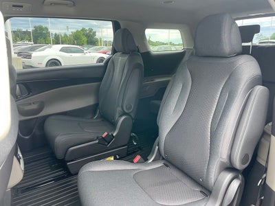 2026 Kia Carnival LX