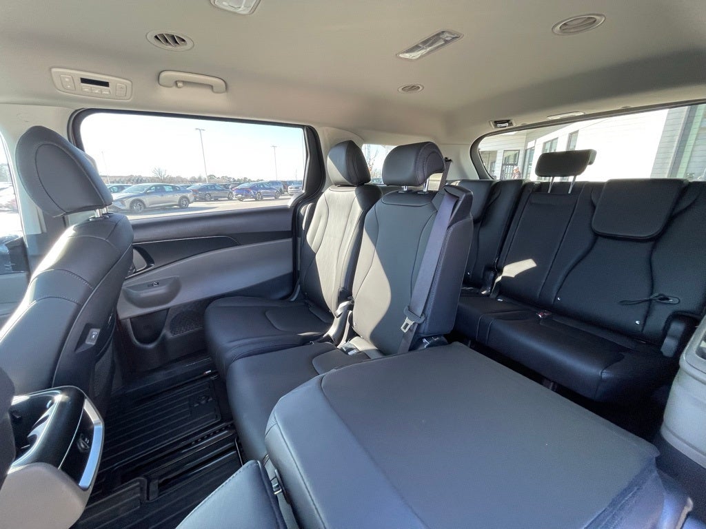 2026 Kia Carnival LXS