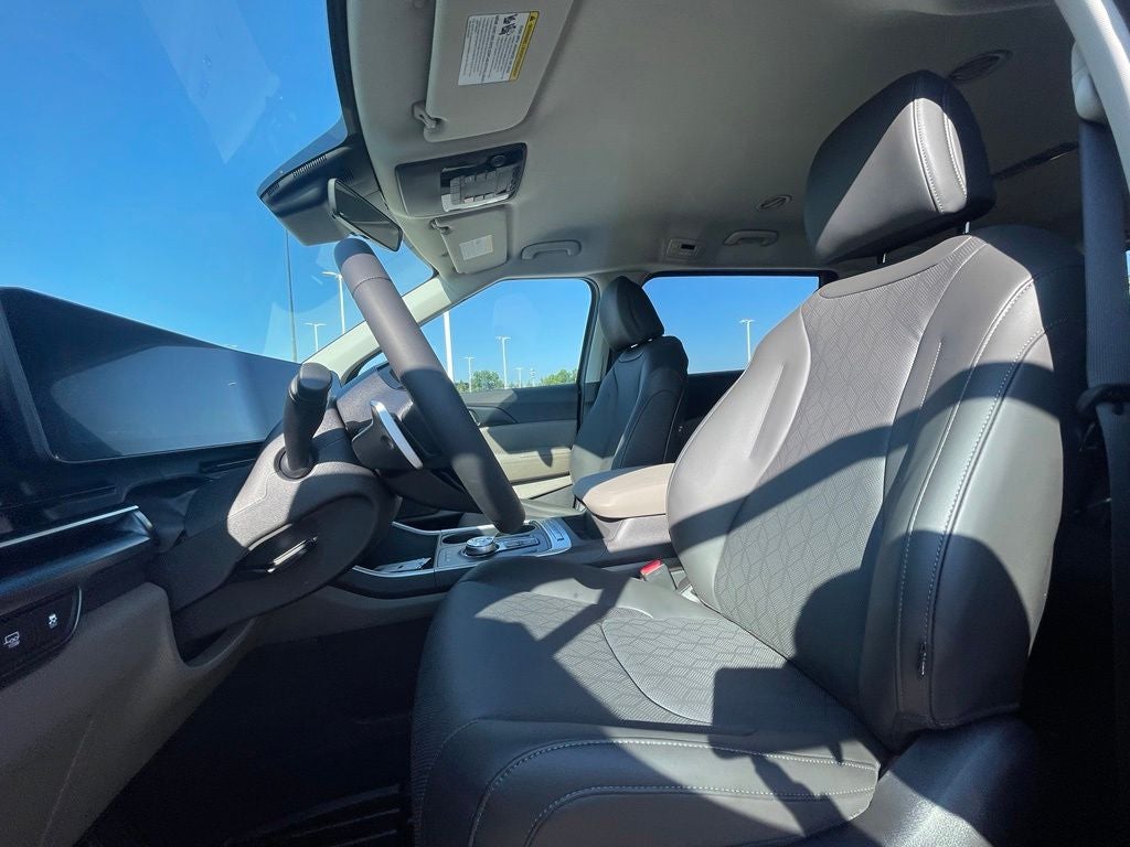 2026 Kia Carnival Hybrid LXS