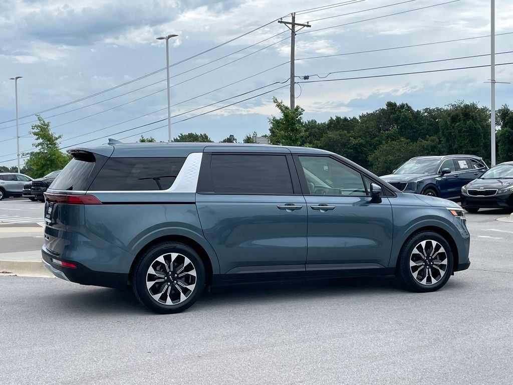 2024 Kia Carnival EX