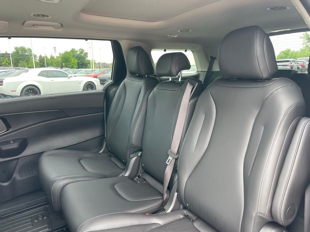 2026 Kia Carnival SX