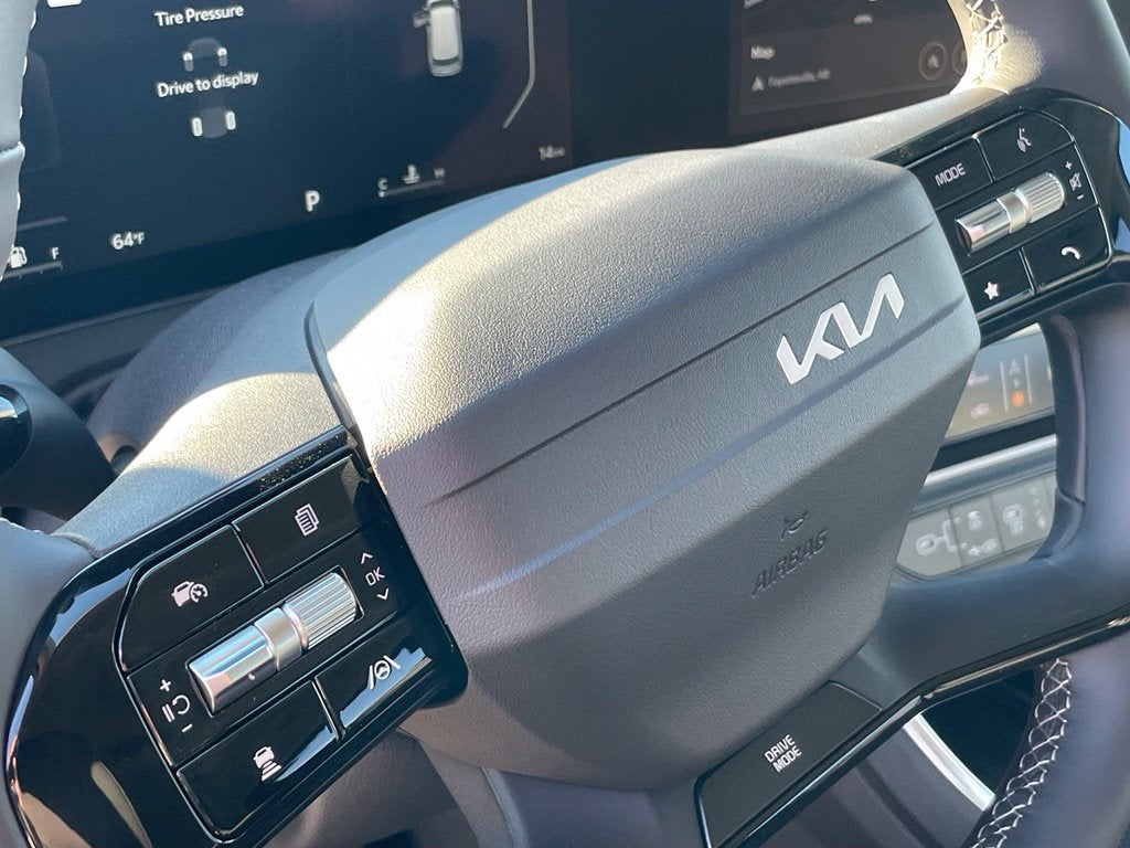 2027 Kia Carnival SX
