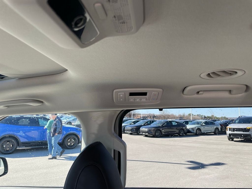 2026 Kia Carnival Hybrid SX