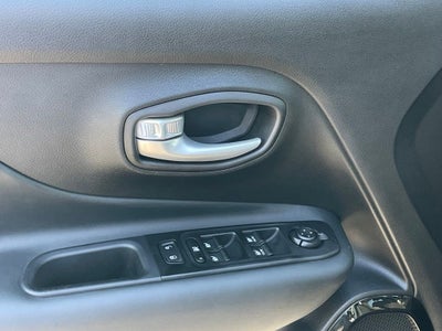 2023 Jeep Renegade Altitude - REMOTE START / APPLE CARPLAY
