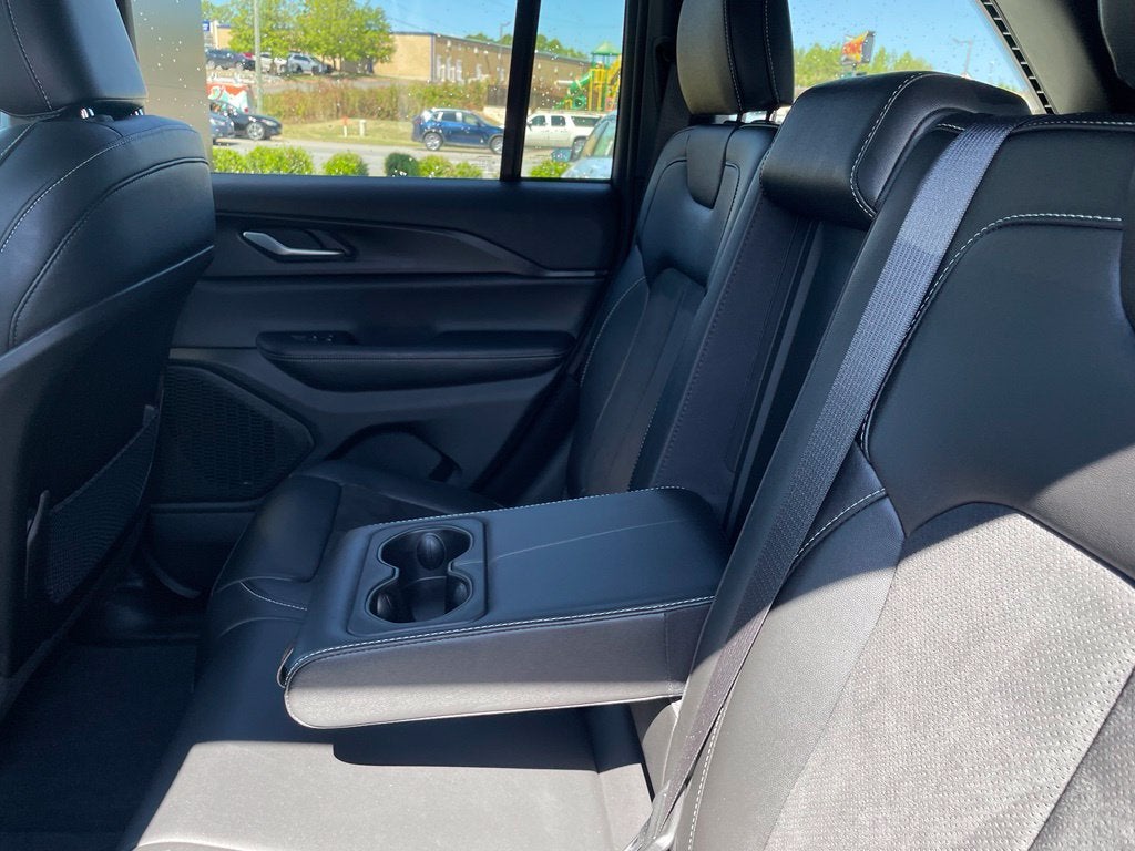 2024 Jeep Grand Cherokee Altitude X CARFAX 1-Owner