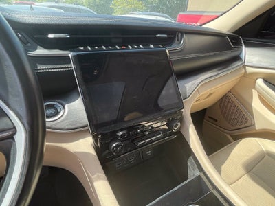 2021 Jeep Grand Cherokee L Limited Pano Roof, Navi, Bucket Seats, 20" Wheels, Lux Tec