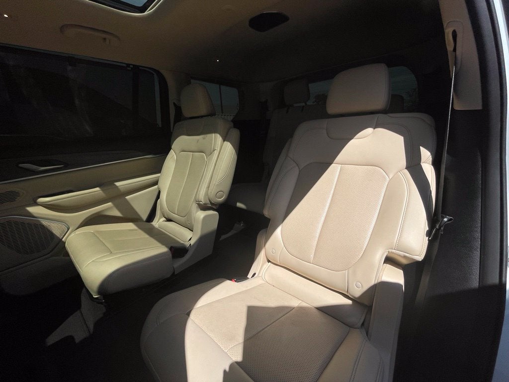2021 Jeep Grand Cherokee L Limited Pano Roof, Navi, Bucket Seats, 20" Wheels, Lux Tec
