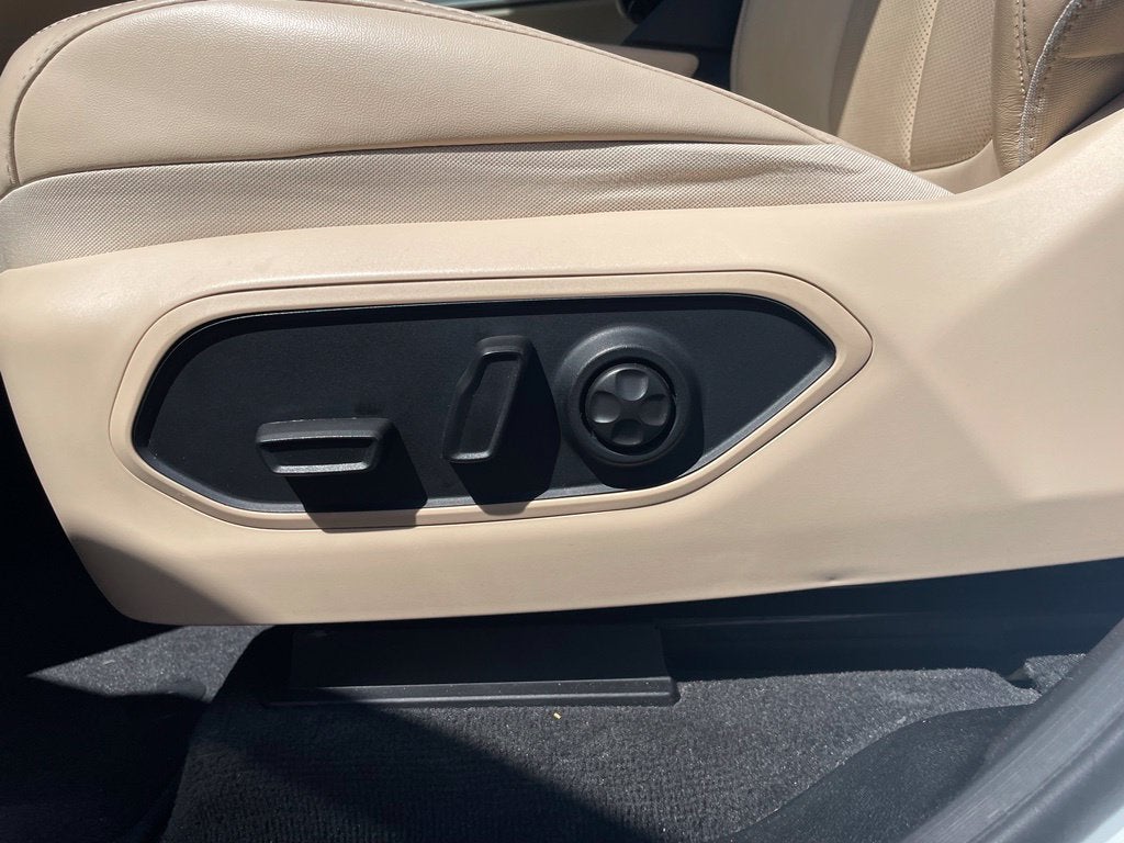 2021 Jeep Grand Cherokee L Limited Pano Roof, Navi, Bucket Seats, 20" Wheels, Lux Tec