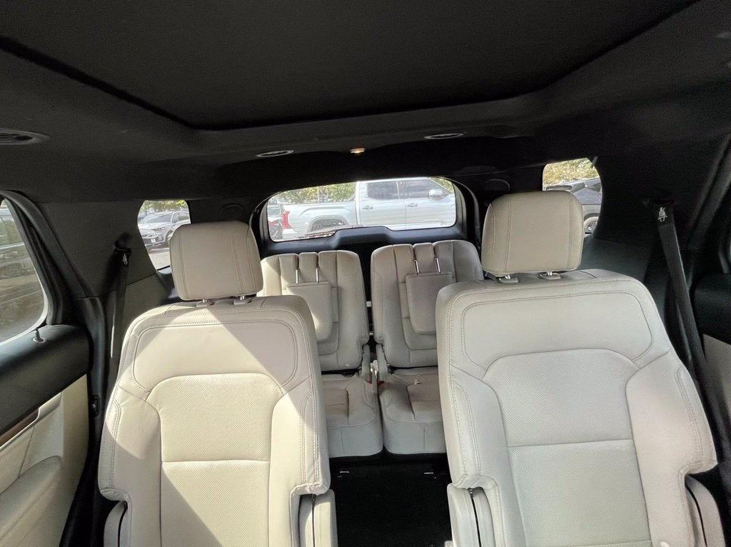 2018 Ford Explorer Limited One Owner, Clean CarFax, Leather, Moonroof, Bucket