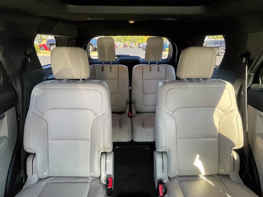 2018 Ford Explorer Limited One Owner, Clean CarFax, Leather, Moonroof, Bucket