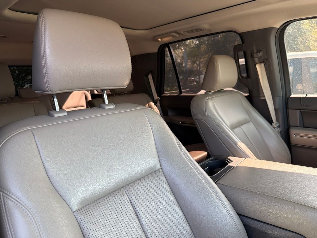 2021 Ford Expedition XLT LEATHER, BUCKETS, PANO ROOF
