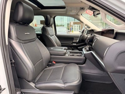 2025 Ford Expedition Platinum