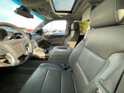 2016 GMC Yukon SLT Sunroof, Leather, DVD, Third Row