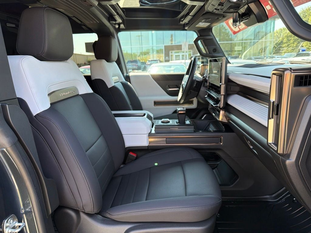 2025 GMC Hummer EV SUV 3X Low Miles, Clean CarFax