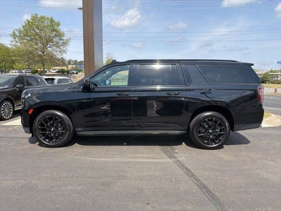 2023 Chevrolet Suburban RST