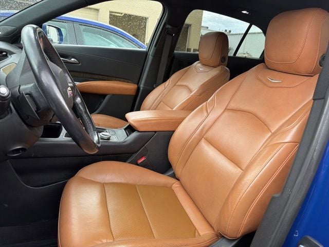 2021 Cadillac XT4 Premium Luxury