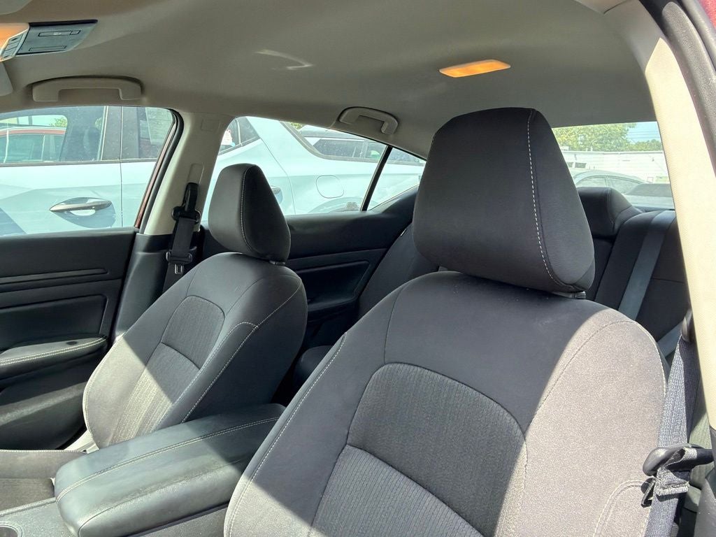 2025 Nissan Altima 2.5 SV CLEAN CARFAX 1-OWNER
