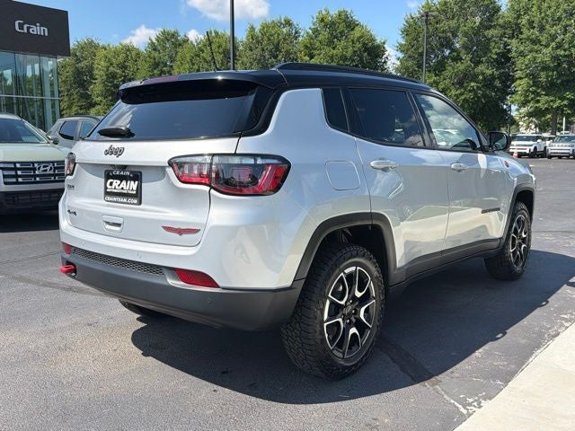 2025 Jeep Compass Trailhawk