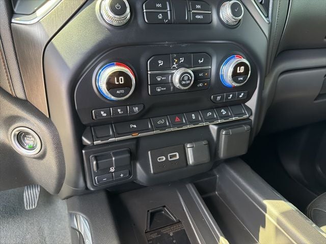 2022 GMC Sierra 1500 Limited AT4