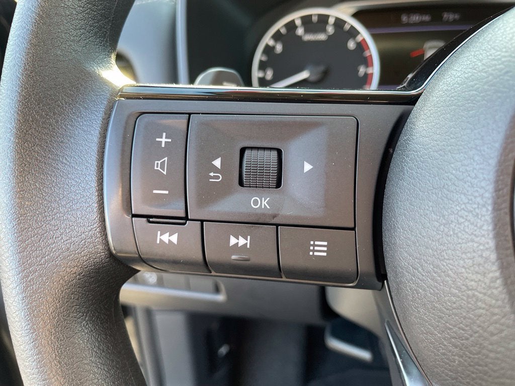 2023 Nissan Rogue SV Clean CarFax, Low Miles