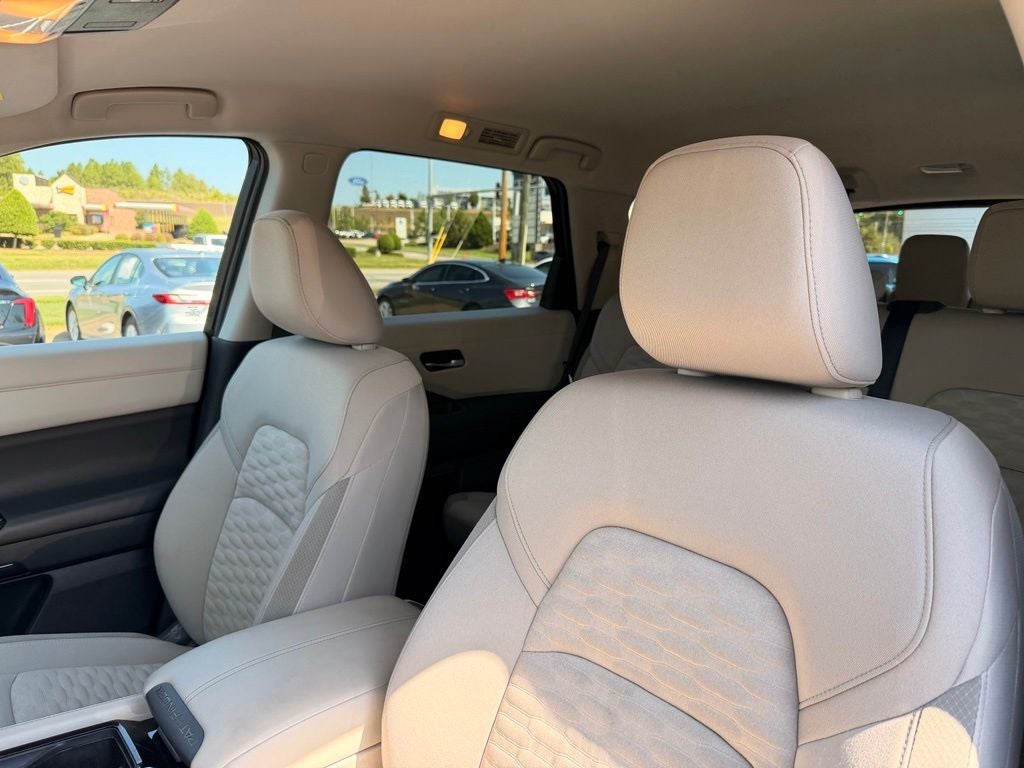 2022 Nissan Pathfinder SV 4WD, Clean CarFax, CarFax One Owner