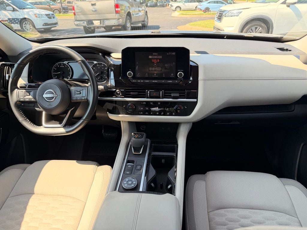 2022 Nissan Pathfinder SV 4WD, Clean CarFax, CarFax One Owner